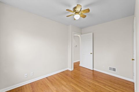 Tiny photo for 911 S New Street, Champaign, IL 61820 (MLS # 12622150)