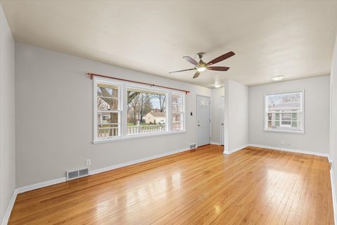 Tiny photo for 911 S New Street, Champaign, IL 61820 (MLS # 12622150)