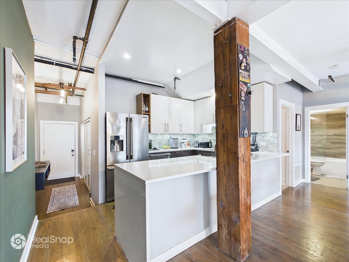 2221 N Lister Avenue 3C