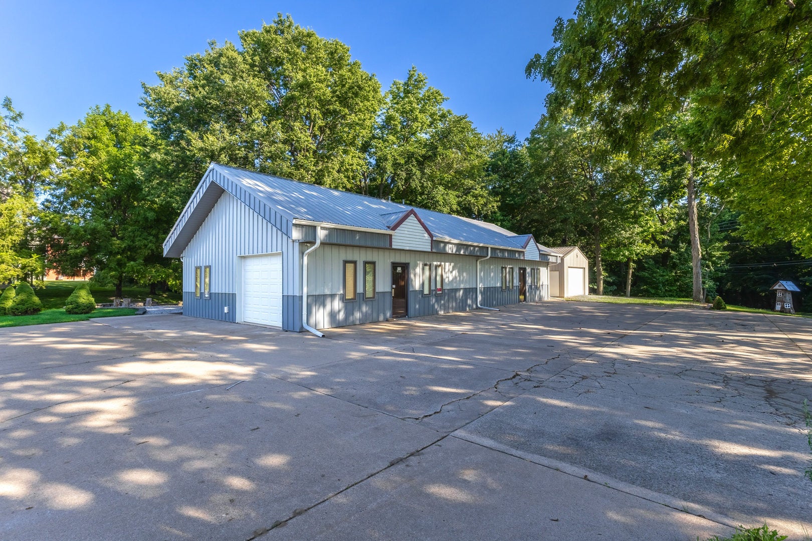 1698 Iowa Drive
