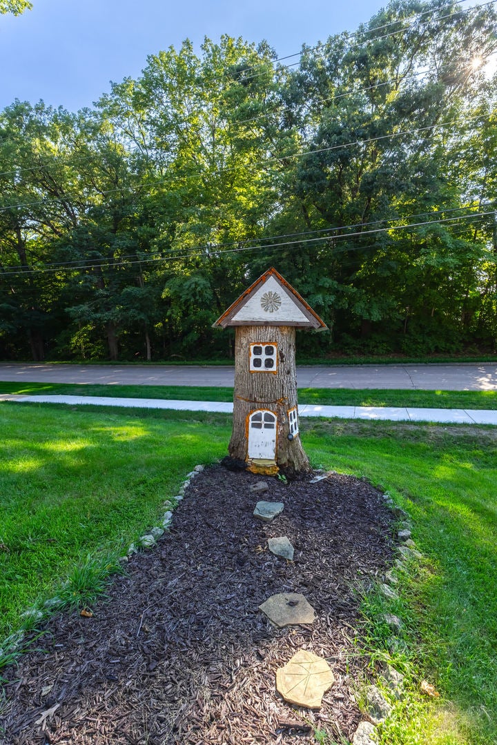 1698 Iowa Drive