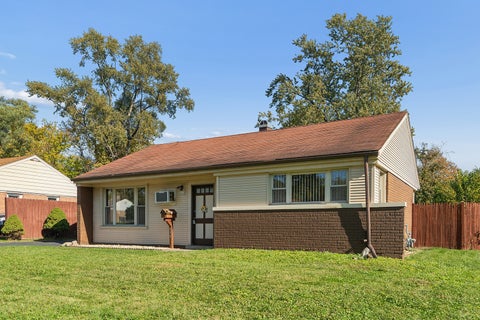 Tiny photo for 272 Mohawk Street, Park Forest, IL 60466 (MLS # 12788744)