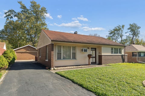 Photo of 272 Mohawk Street, Park Forest, IL 60466 (MLS # 12788744)