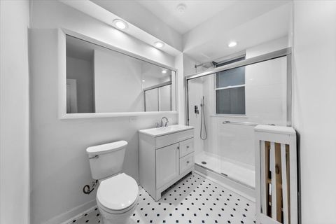 Tiny photo for 3640 N Pine Grove Avenue #1W, Chicago, IL 60613 (MLS # 12590421)