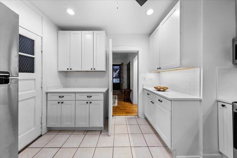 Tiny photo for 3640 N Pine Grove Avenue #1W, Chicago, IL 60613 (MLS # 12590421)