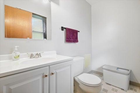 Tiny photo for 1807 Elmwood Drive, Lindenhurst, IL 60046 (MLS # 12768160)