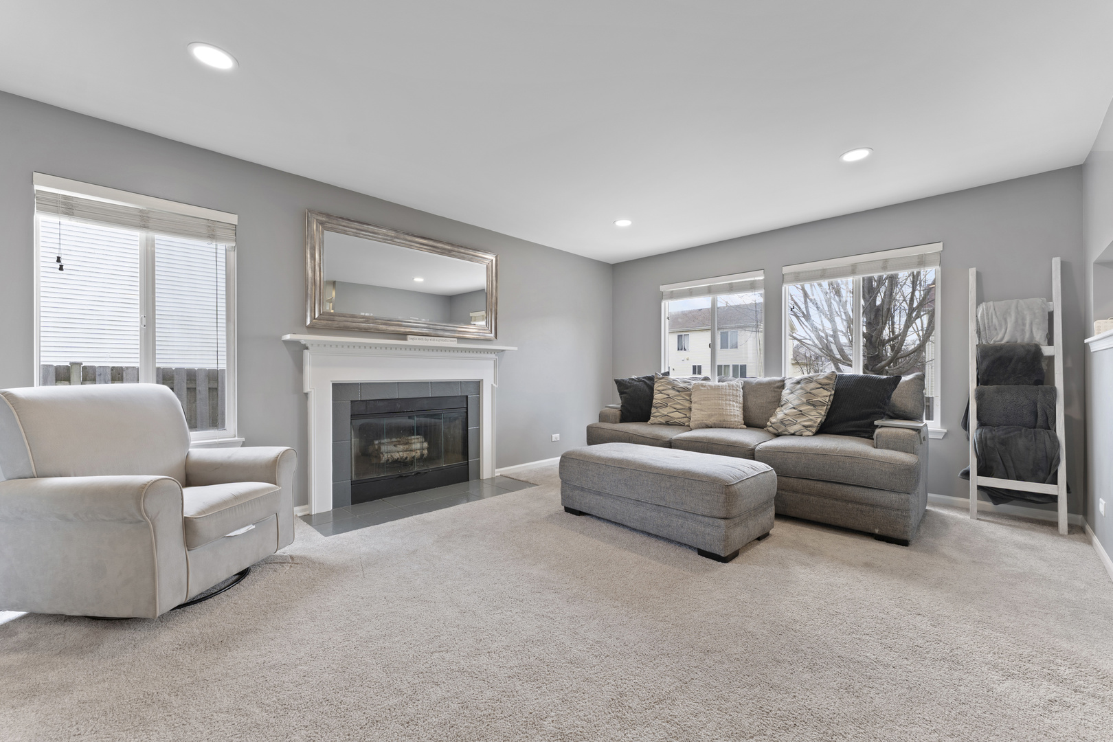 1438 S Amarias Drive