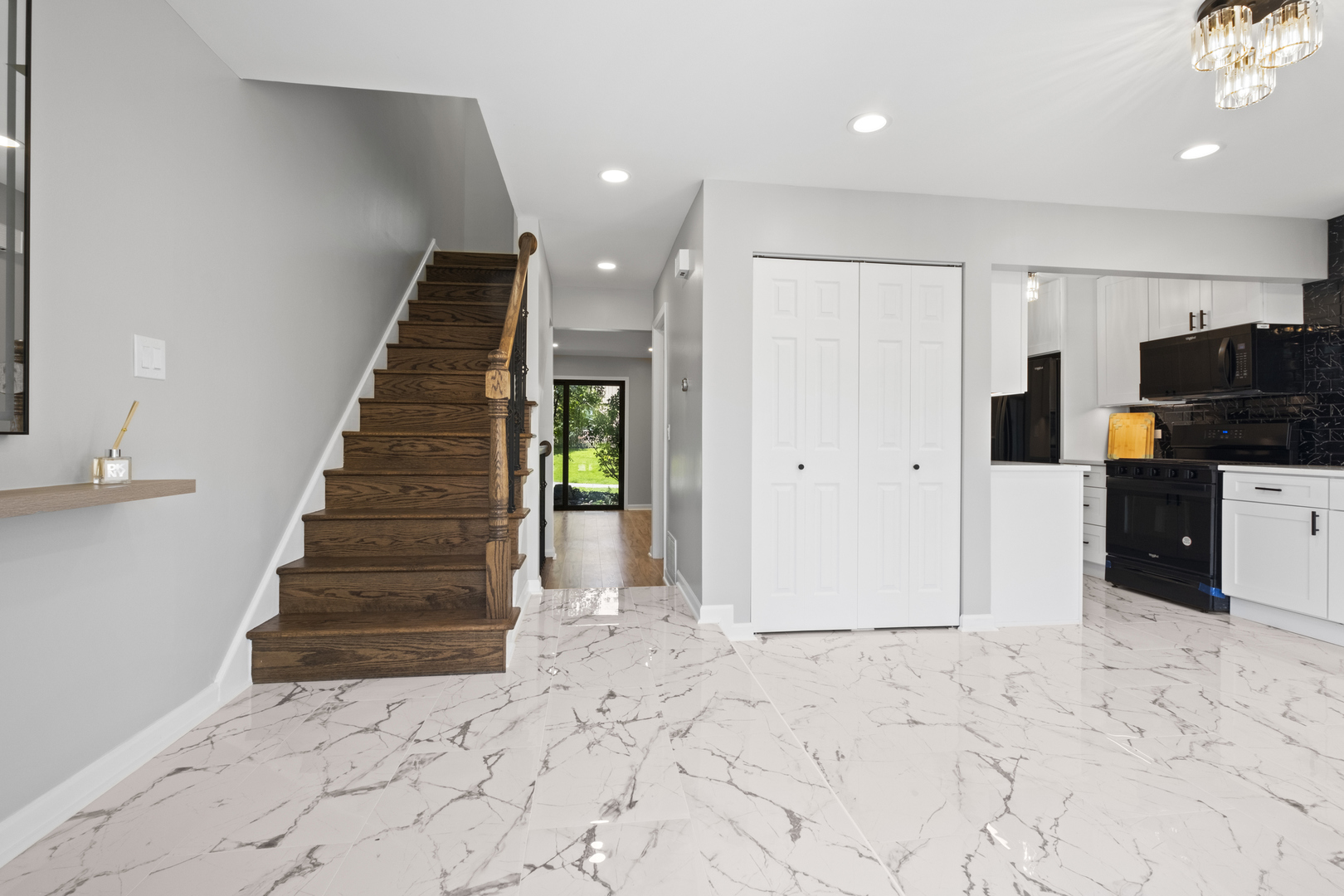 566 White Sands