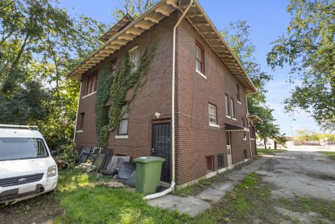 Tiny photo for 14119 Lincoln Avenue, Dolton, IL 60419 (MLS # 12563500)
