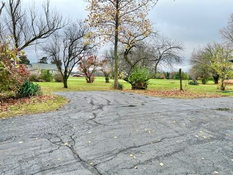 A home in Franklin Grove