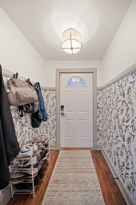 Tiny photo for 2409 Farnam Street, Davenport, IA 52803 (MLS # 12607623)