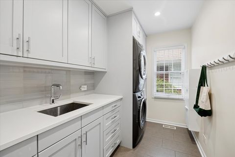 Tiny photo for 749 Summit Street, Downers Grove, IL 60515 (MLS # 12614536)