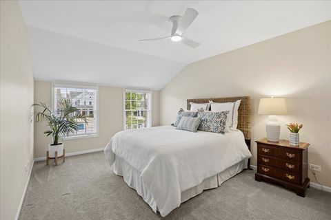 Tiny photo for 749 Summit Street, Downers Grove, IL 60515 (MLS # 12614536)