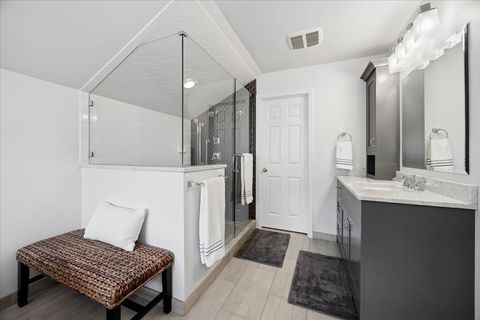 Tiny photo for 749 Summit Street, Downers Grove, IL 60515 (MLS # 12614536)