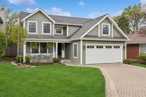 Photo of 749 Summit Street, Downers Grove, IL 60515 (MLS # 12614536)