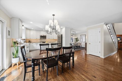 Tiny photo for 749 Summit Street, Downers Grove, IL 60515 (MLS # 12614536)
