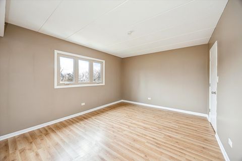 Tiny photo for 9430 Greenbriar Drive #2H, Hickory Hills, IL 60457 (MLS # 12634041)