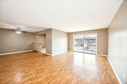 Tiny photo for 9430 Greenbriar Drive #2H, Hickory Hills, IL 60457 (MLS # 12634041)
