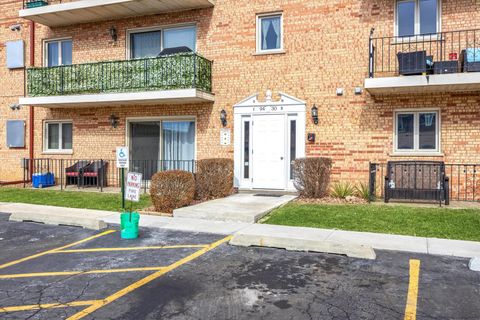 Tiny photo for 9430 Greenbriar Drive #2H, Hickory Hills, IL 60457 (MLS # 12634041)