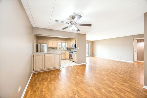 Tiny photo for 9430 Greenbriar Drive #2H, Hickory Hills, IL 60457 (MLS # 12634041)