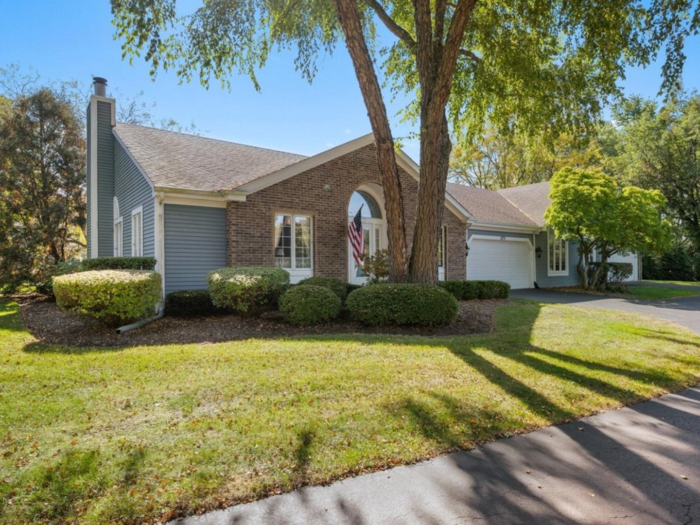 273 Governors Lane