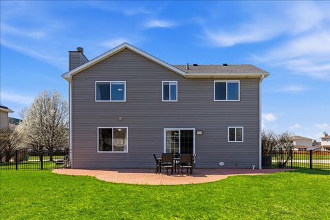 Tiny photo for 910 Shorewood Drive, Shorewood, IL 60404 (MLS # 12611665)