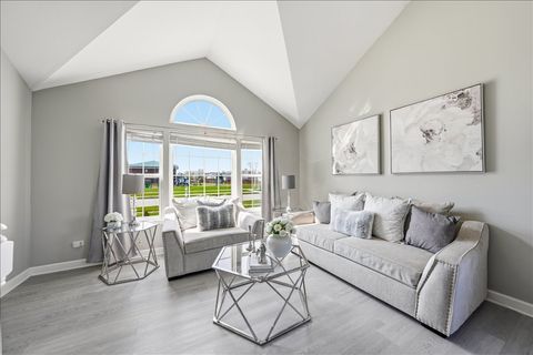 Tiny photo for 910 Shorewood Drive, Shorewood, IL 60404 (MLS # 12611665)