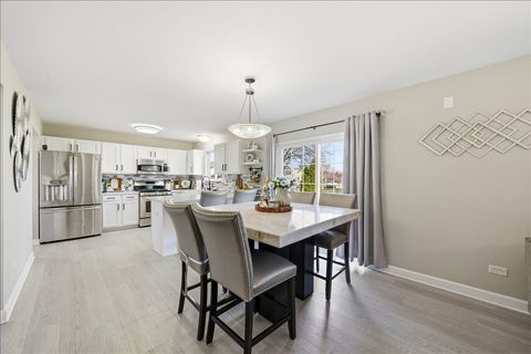 Tiny photo for 910 Shorewood Drive, Shorewood, IL 60404 (MLS # 12611665)