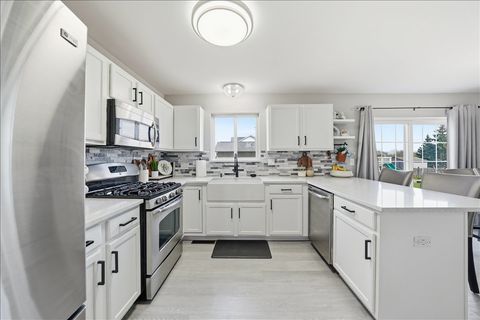 Tiny photo for 910 Shorewood Drive, Shorewood, IL 60404 (MLS # 12611665)