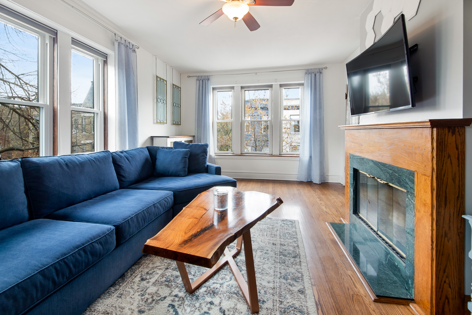 734 W Wrightwood Avenue 3