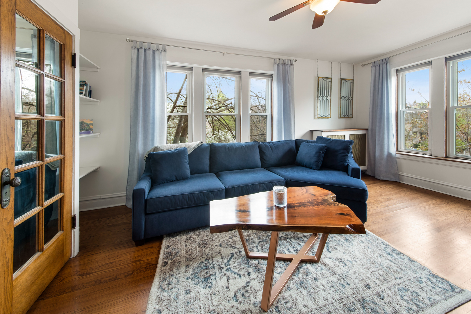 734 W Wrightwood Avenue 3