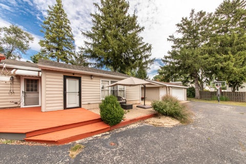 Tiny photo for 5807 Fairmount Avenue, Downers Grove, IL 60516 (MLS # 12762176)