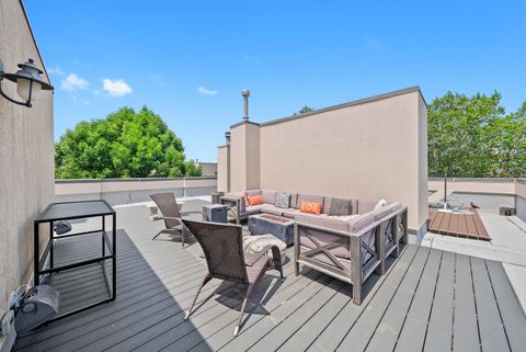Tiny photo for 1710 W Surf Street, Chicago, IL 60657 (MLS # 12466463)