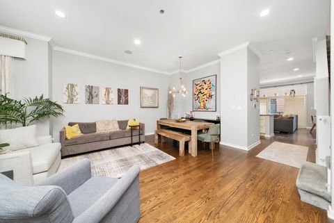 Tiny photo for 1710 W Surf Street, Chicago, IL 60657 (MLS # 12466463)