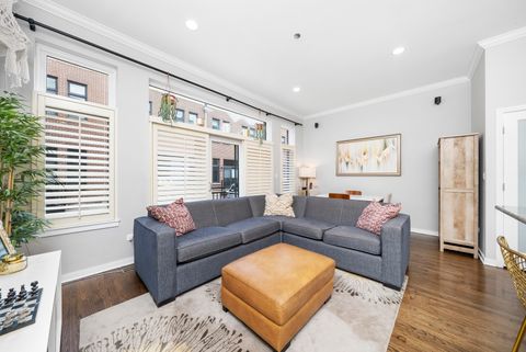 Tiny photo for 1710 W Surf Street, Chicago, IL 60657 (MLS # 12466463)