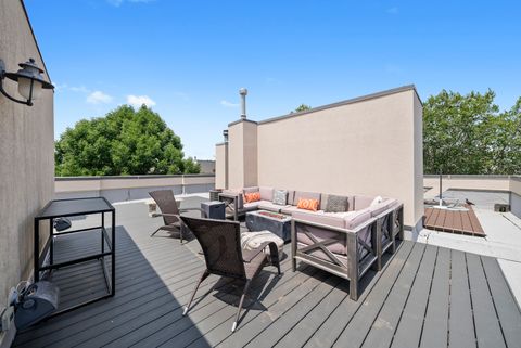 Tiny photo for 1710 W Surf Street, Chicago, IL 60657 (MLS # 12466463)