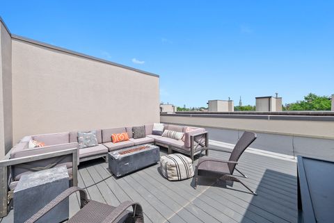Tiny photo for 1710 W Surf Street, Chicago, IL 60657 (MLS # 12466463)