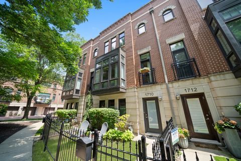 Tiny photo for 1710 W Surf Street, Chicago, IL 60657 (MLS # 12466463)