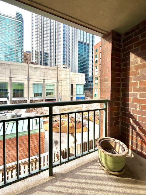 Tiny photo for 480 N McClurg Court #520, Chicago, IL 60611 (MLS # 12595044)