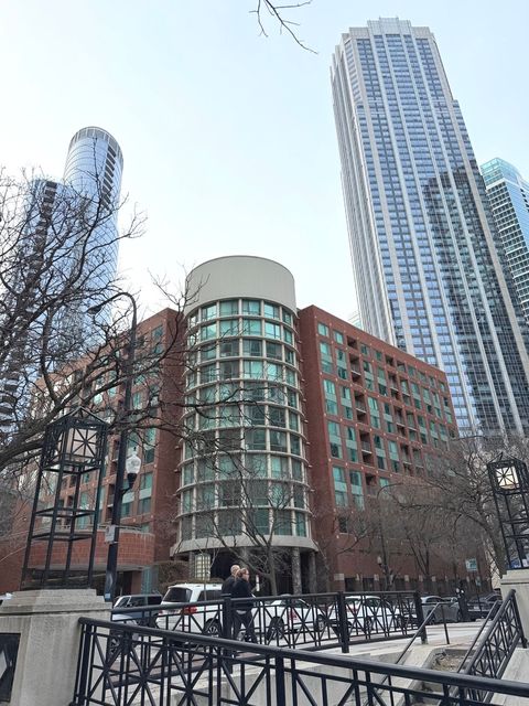 480 N McClurg Court 520 Chicago IL 60611