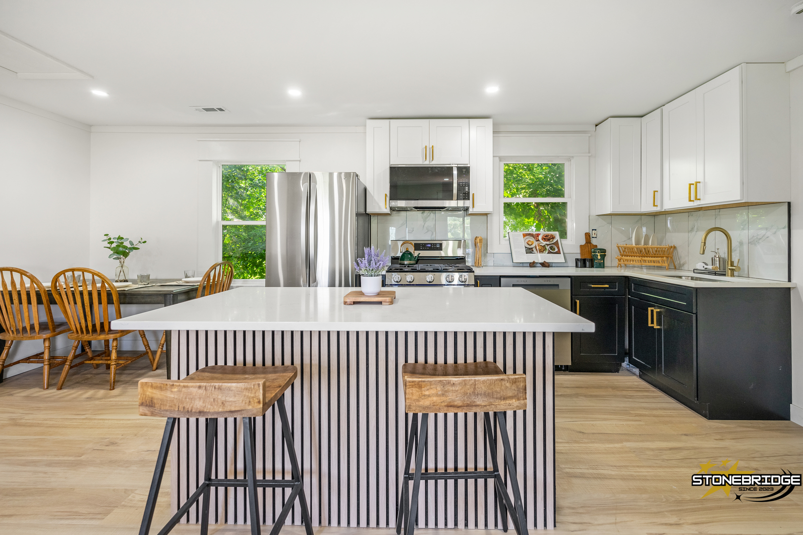 37648 N Lake Vista Terrace