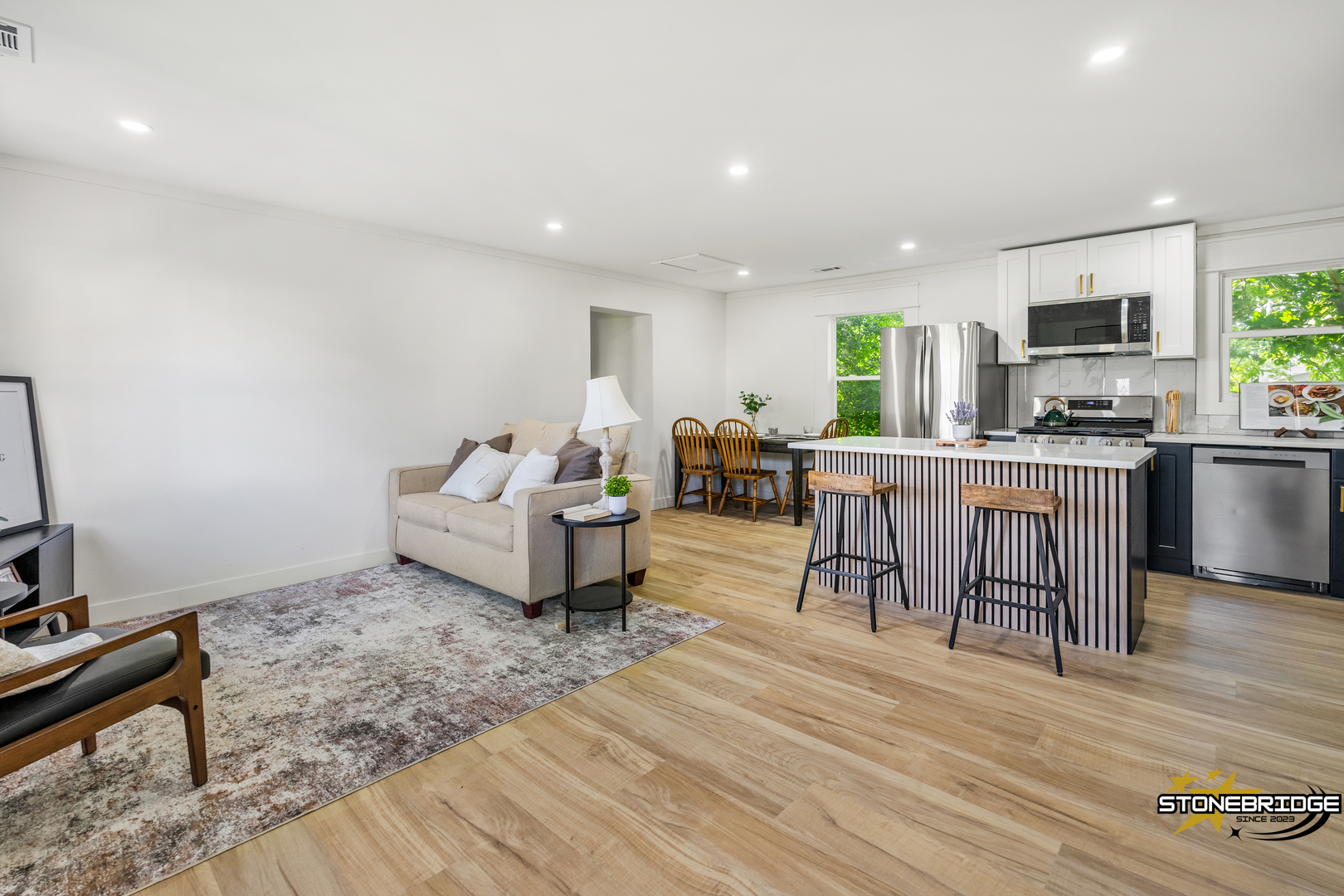 37648 N Lake Vista Terrace