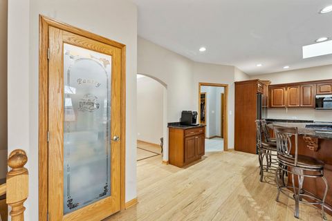 Tiny photo for 9N954 Heatherington Place, Elgin, IL 60124 (MLS # 12572114)