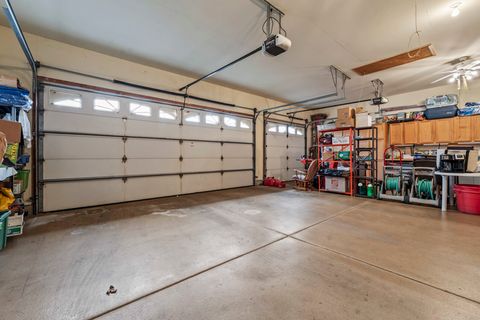 Tiny photo for 9N954 Heatherington Place, Elgin, IL 60124 (MLS # 12572114)