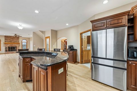 Tiny photo for 9N954 Heatherington Place, Elgin, IL 60124 (MLS # 12572114)