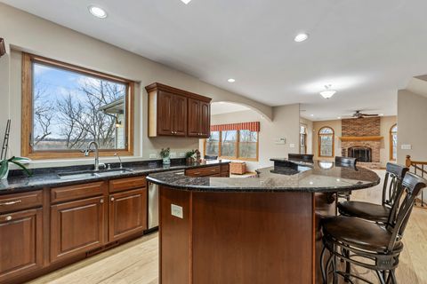 Tiny photo for 9N954 Heatherington Place, Elgin, IL 60124 (MLS # 12572114)