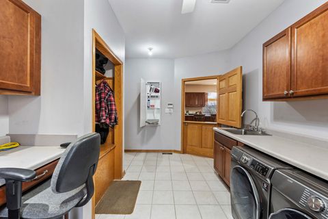 Tiny photo for 9N954 Heatherington Place, Elgin, IL 60124 (MLS # 12572114)