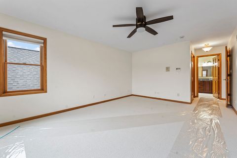 Tiny photo for 9N954 Heatherington Place, Elgin, IL 60124 (MLS # 12572114)