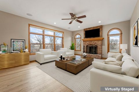 Tiny photo for 9N954 Heatherington Place, Elgin, IL 60124 (MLS # 12572114)