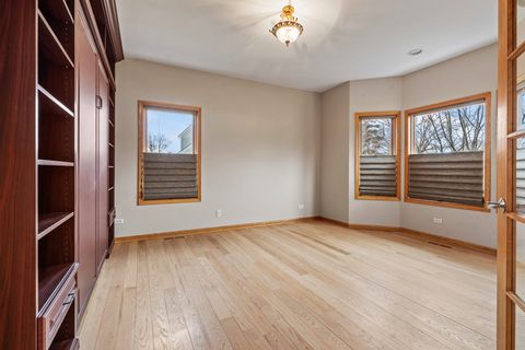 Tiny photo for 9N954 Heatherington Place, Elgin, IL 60124 (MLS # 12572114)